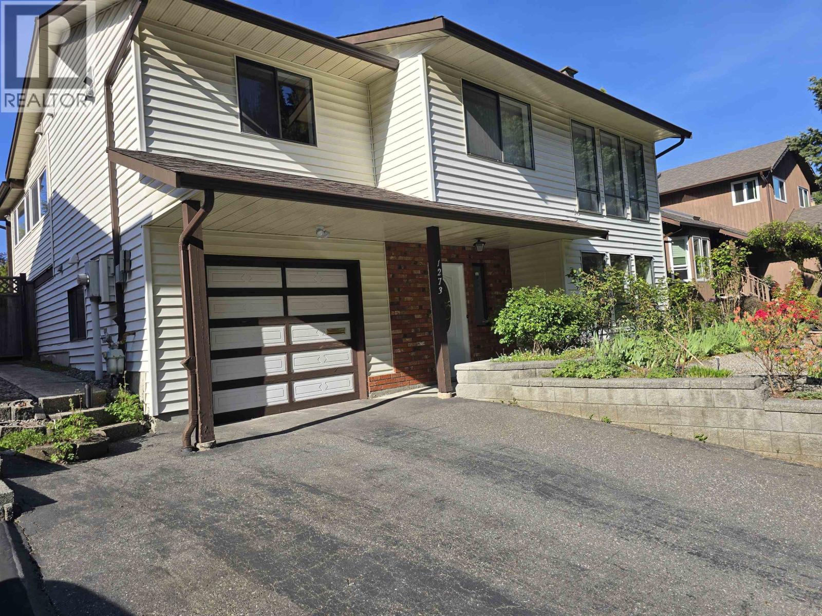 1273 Lynwood Avenue, Port Coquitlam, British Columbia  V3B 6H1 - Photo 3 - R3070591