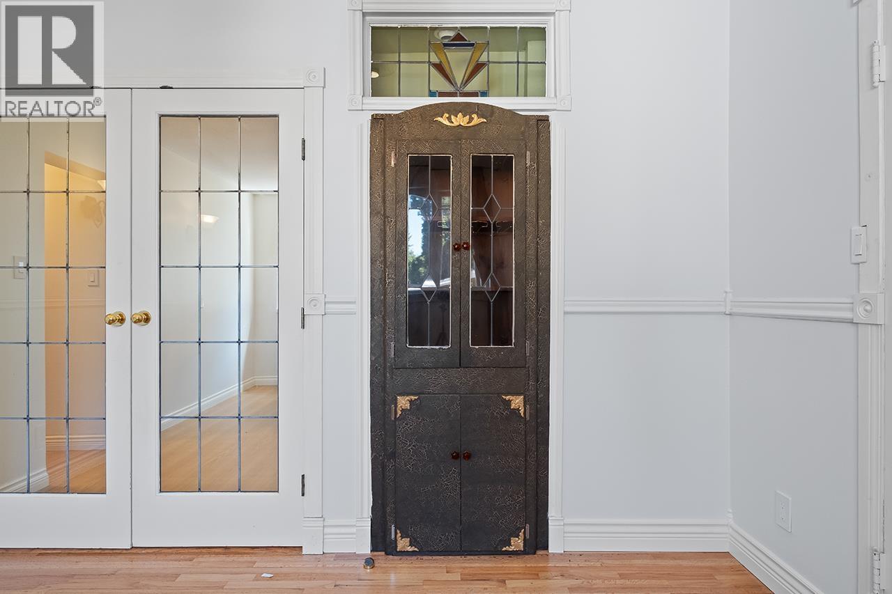 1027 Nanaimo Street, New Westminster, British Columbia  V3M 2E7 - Photo 6 - R3070594