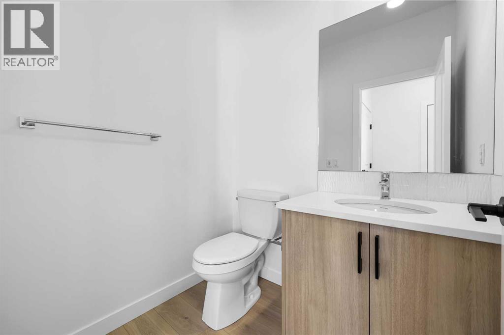 128 Mitchell Walk Nw, Calgary, Alberta  T3R 2G2 - Photo 8 - A2272479