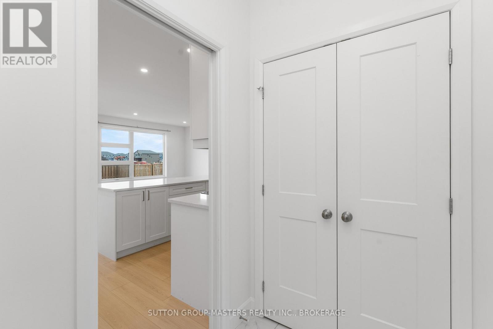 229 Superior Drive, Loyalist, Ontario K7N 0E9 - Photo 19 - X12473775