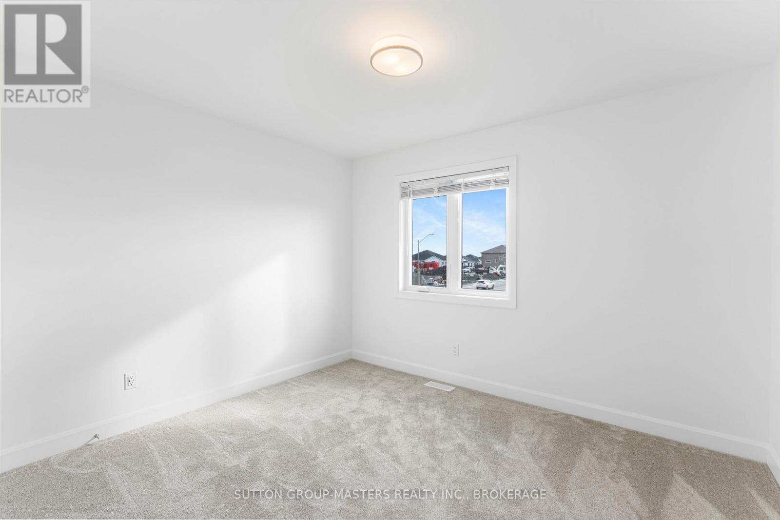 229 Superior Drive, Loyalist, Ontario K7N 0E9 - Photo 35 - X12473775