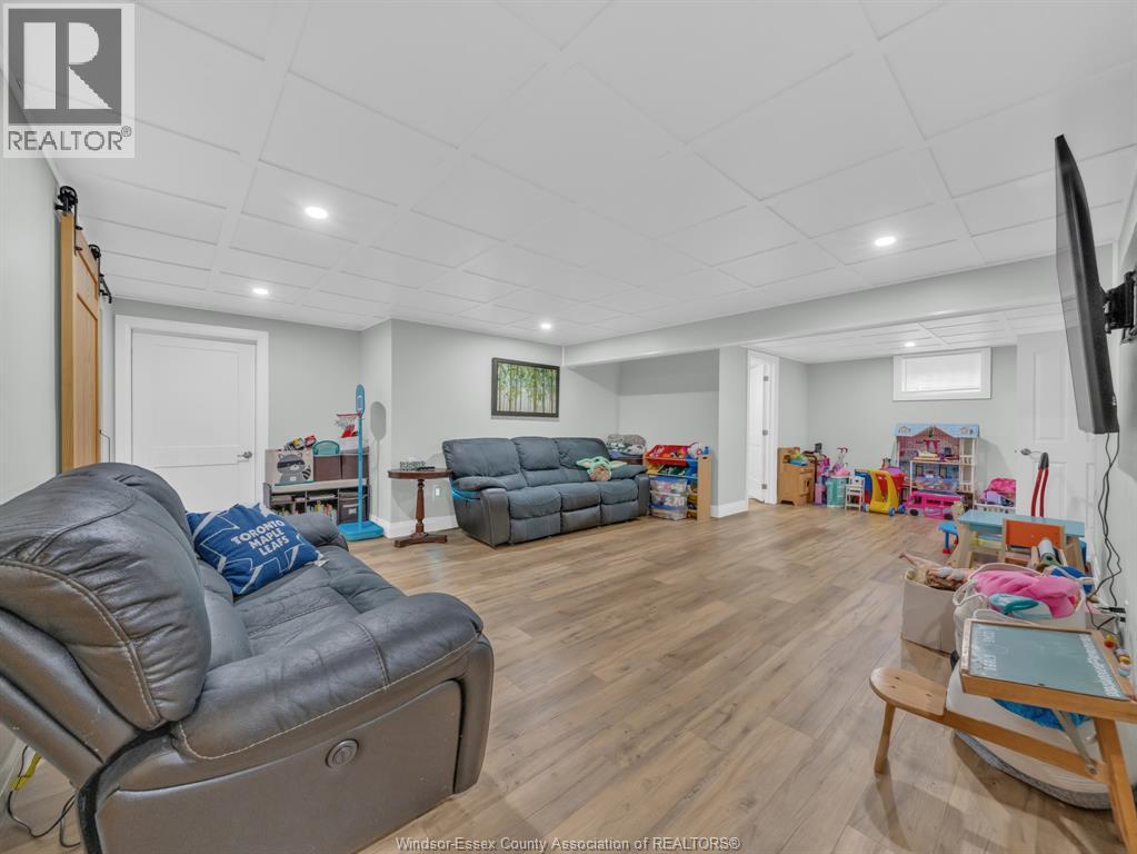51 Hilton Court, Amherstburg, Ontario  N9V 0A8 - Photo 40 - 25030651
