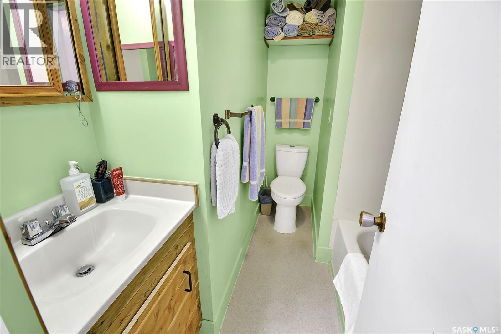 1116 I Avenue S, Saskatoon, Saskatchewan  S7M 1Z8 - Photo 11 - SK023940