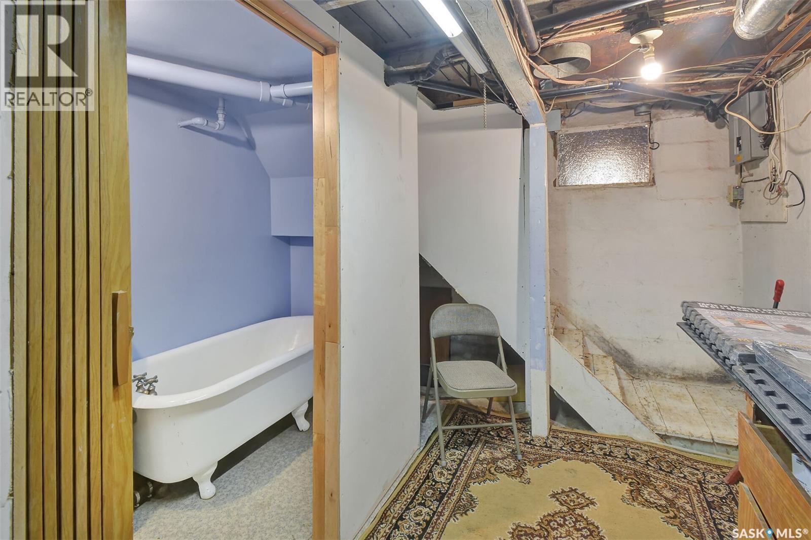 1116 I Avenue S, Saskatoon, Saskatchewan  S7M 1Z8 - Photo 15 - SK023940