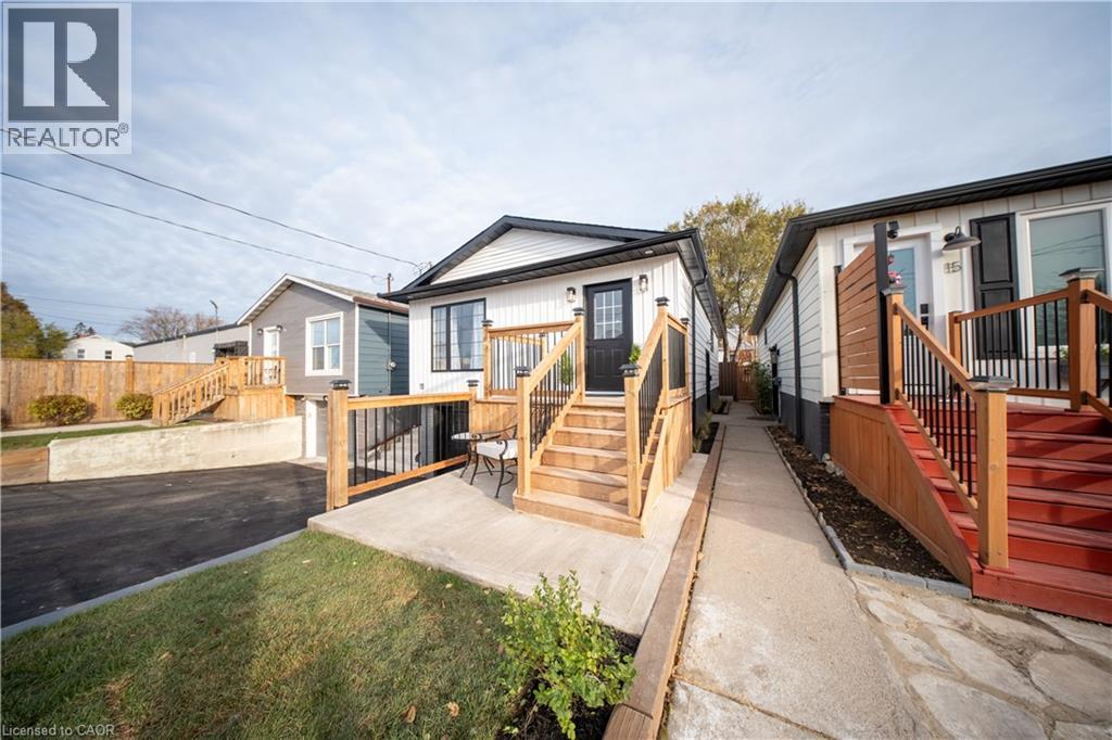 11 Garside Avenue S, Hamilton, Ontario  L8K 2V7 - Photo 4 - 40790795