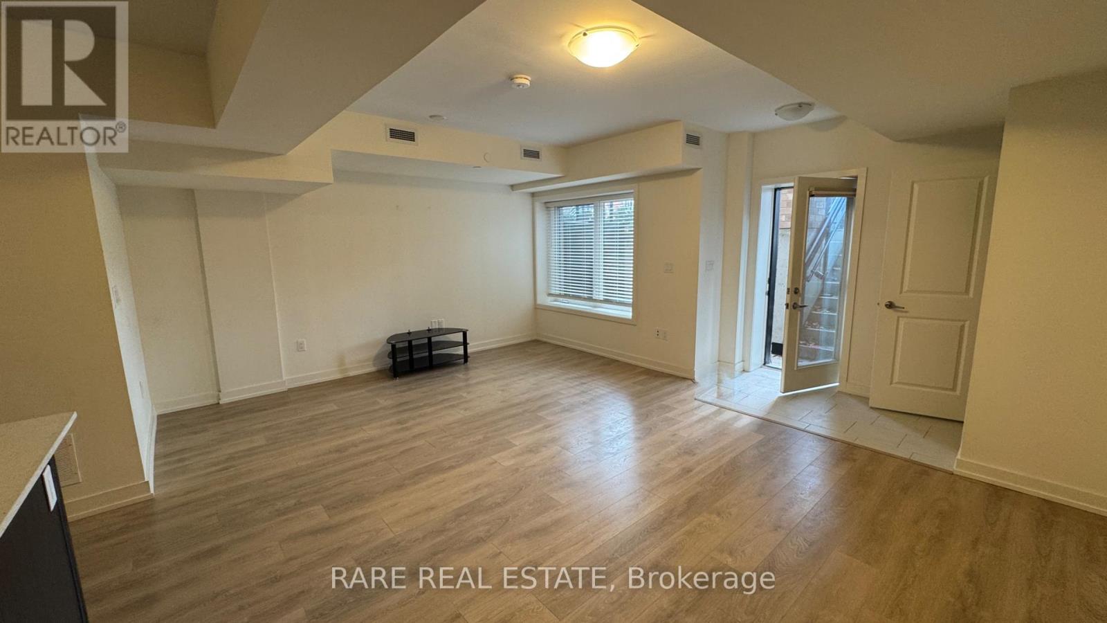 1103 - 56 Elizabeth Street S, Richmond Hill, Ontario  L4C 5W2 - Photo 4 - N12580226