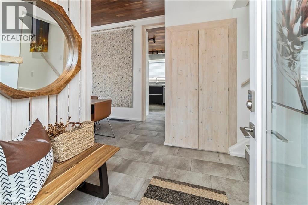 1420 Moss Glen Road, Burlington, Ontario  L7P 2B9 - Photo 5 - 40790902