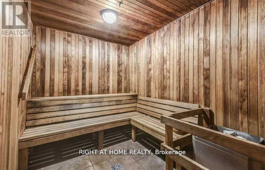 2214 - 2285 Lake Shore Boulevard W, Toronto, Ontario  M8V 3X9 - Photo 18 - W12469029