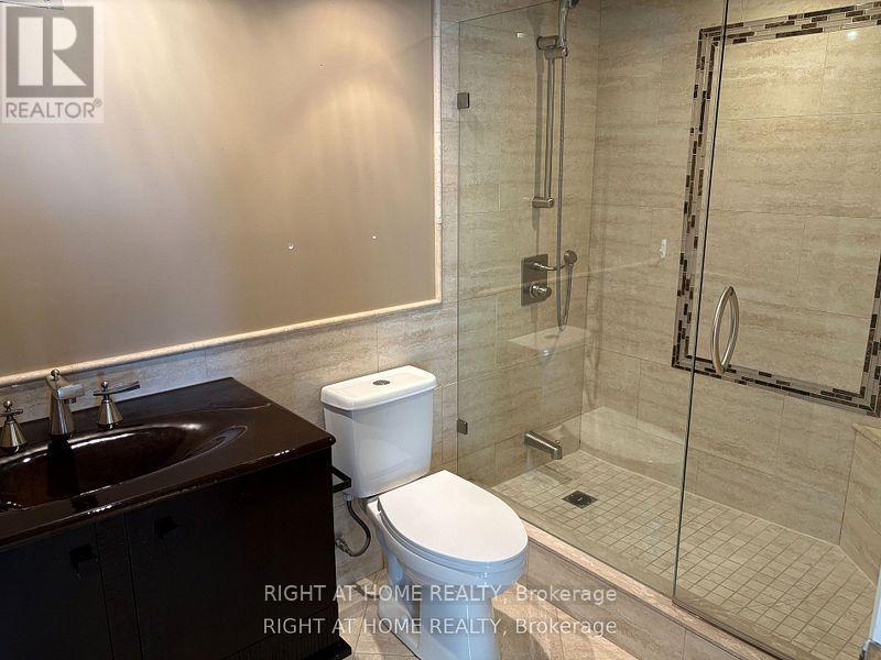 2214 - 2285 Lake Shore Boulevard W, Toronto, Ontario  M8V 3X9 - Photo 13 - W12469029