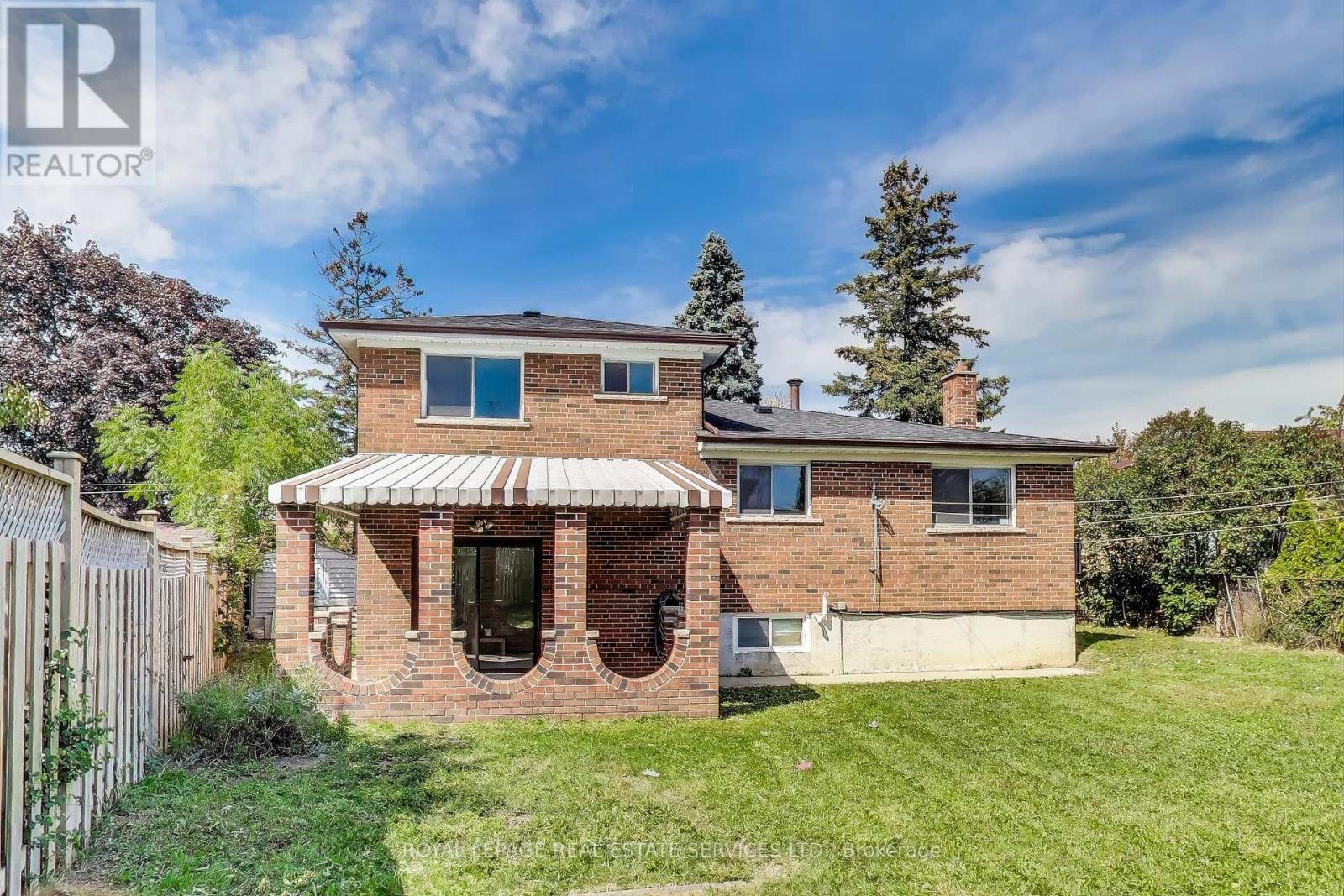 251 Driftwood Avenue, Toronto, Ontario  M3N 2N6 - Photo 25 - W12581772