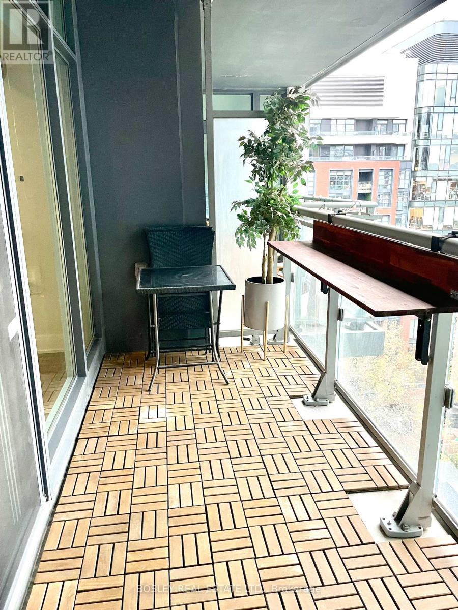 1719 - 525 Adelaide Street W, Toronto, Ontario  M5V 0N7 - Photo 14 - C12582548