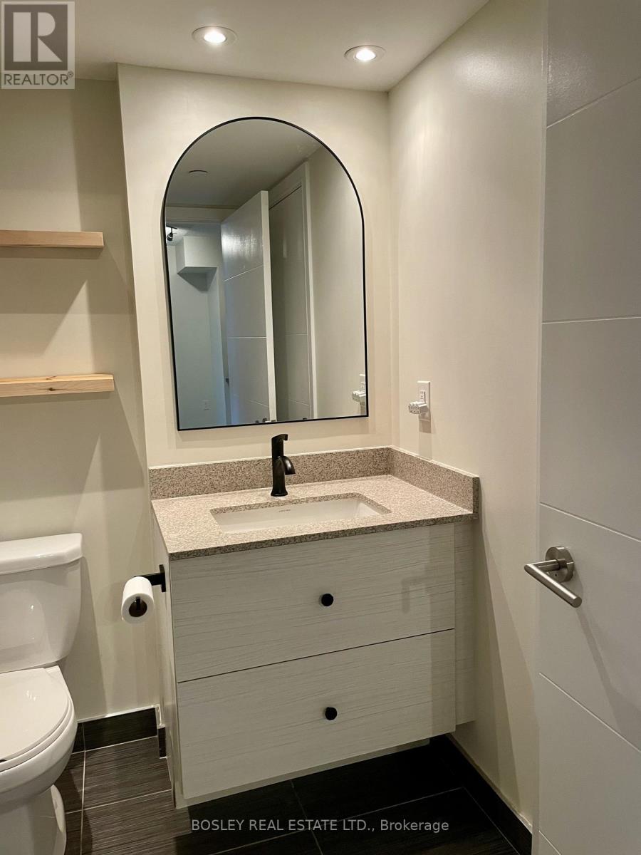 1719 - 525 Adelaide Street W, Toronto, Ontario  M5V 0N7 - Photo 17 - C12582548