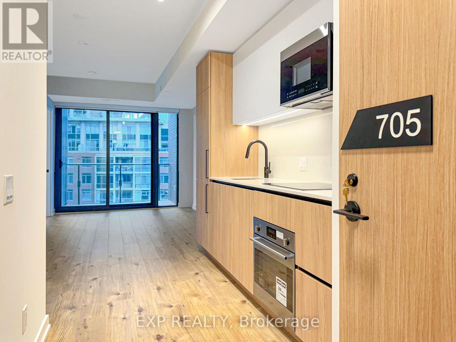 705 - 35 Parliament Street, Toronto, Ontario  M5A 0Z5 - Photo 1 - C12582594