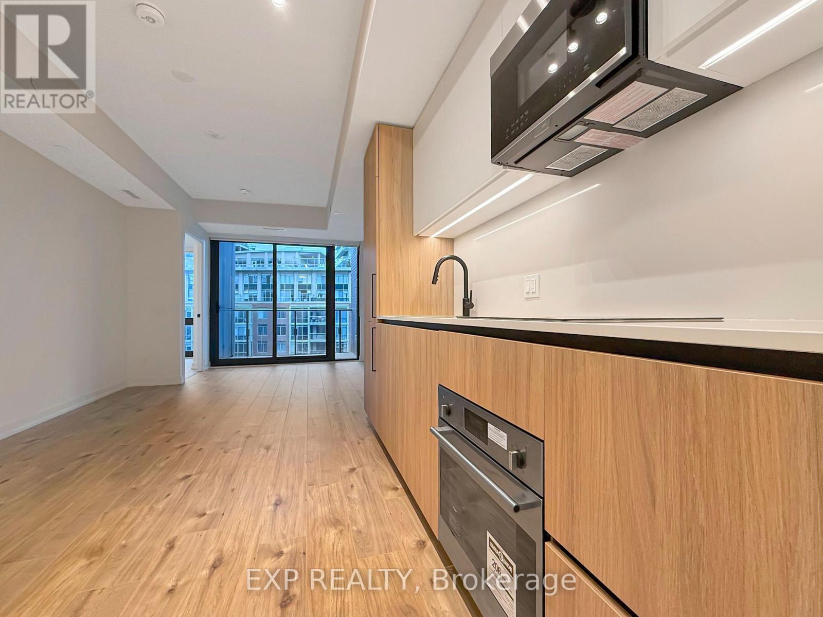 705 - 35 Parliament Street, Toronto, Ontario  M5A 0Z5 - Photo 2 - C12582594