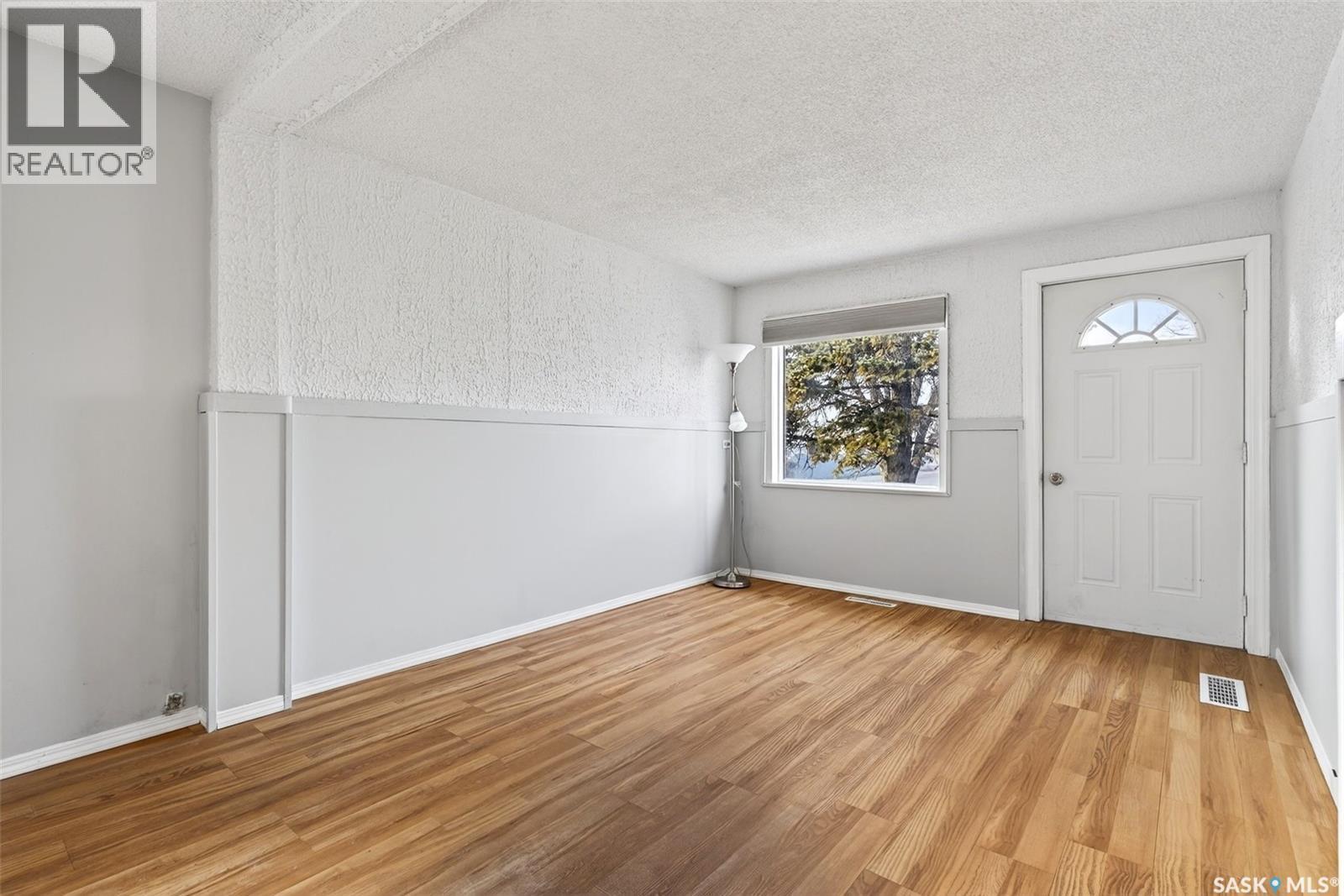 179 Halifax Street, Regina, Saskatchewan  S4R 1S7 - Photo 2 - SK024832