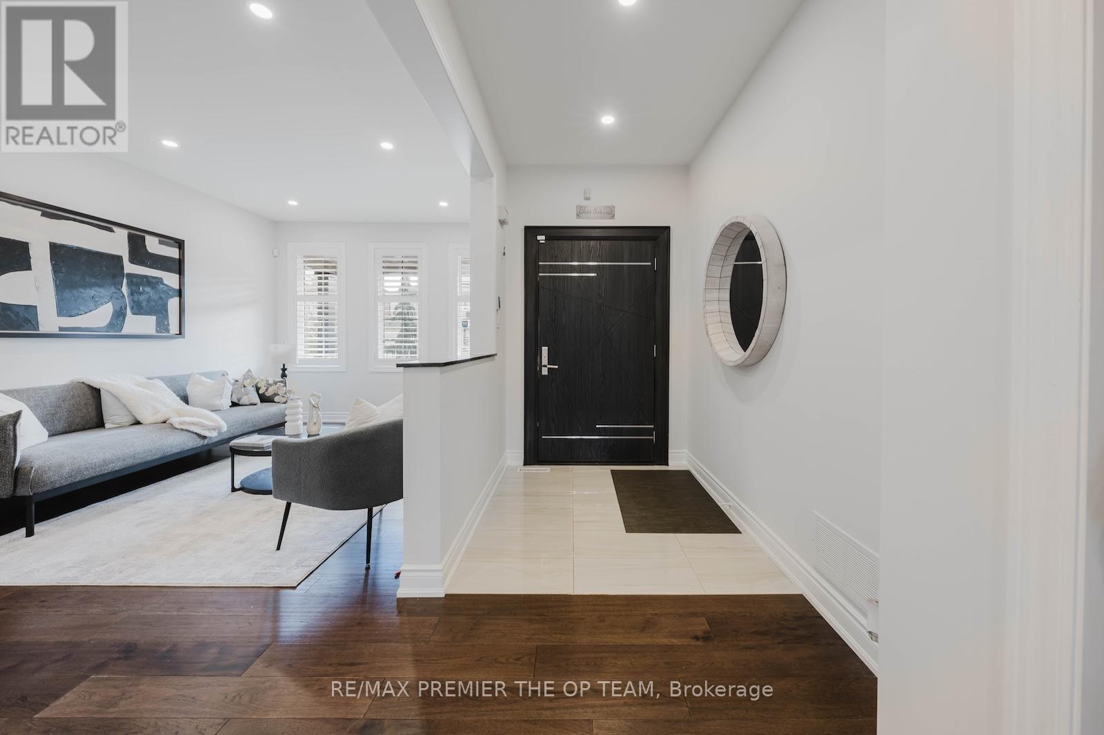 18 Cormorant Crescent, Vaughan, Ontario  L4H 2R1 - Photo 5 - N12582564