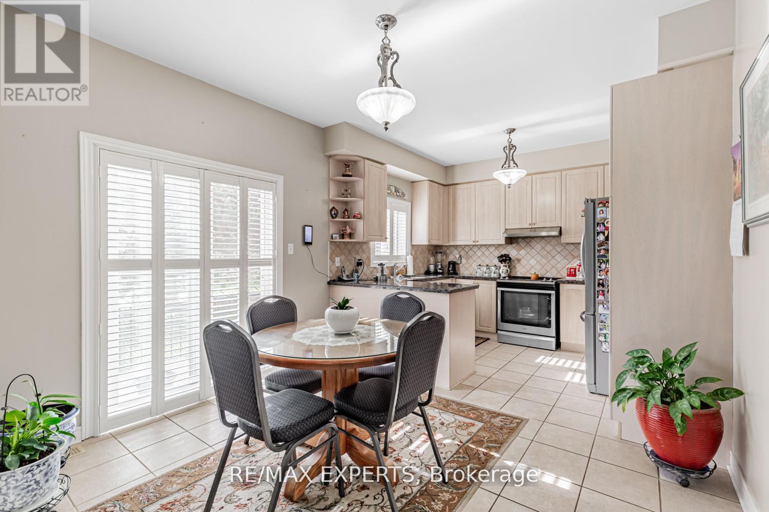 141 Michelle Drive, Vaughan, Ontario  L4L 9E1 - Photo 16 - N12582592