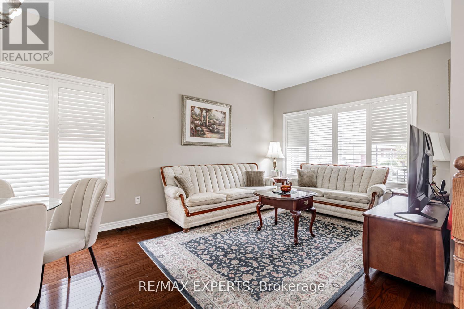 141 Michelle Drive, Vaughan, Ontario  L4L 9E1 - Photo 9 - N12582592