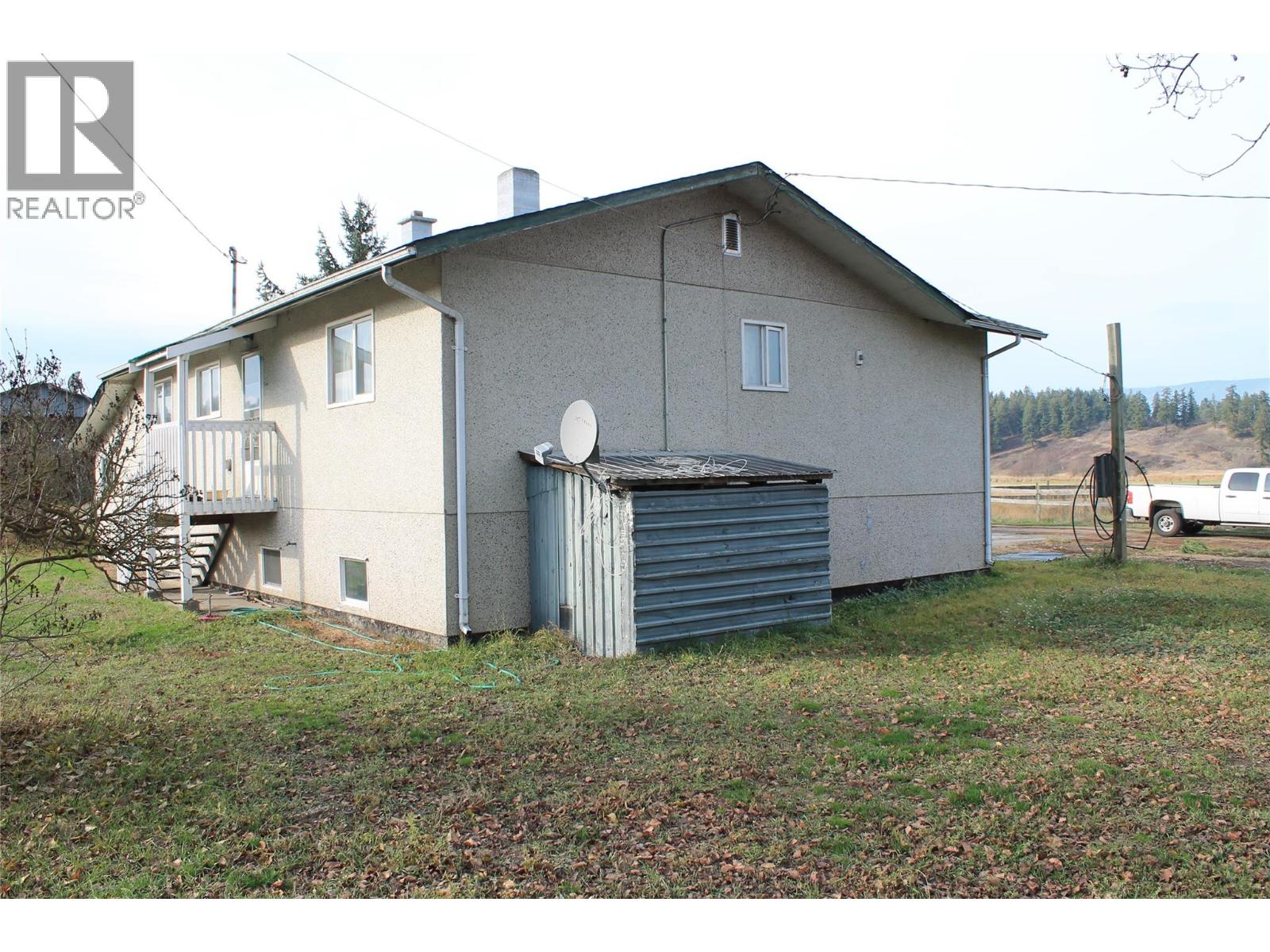 4201 97a Highway, Spallumcheen, British Columbia  V4Y 0S4 - Photo 10 - 10369630