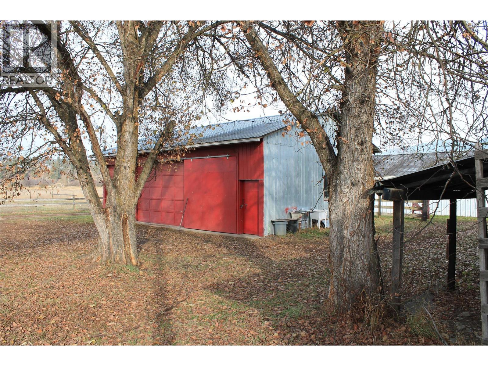 4201 97a Highway, Spallumcheen, British Columbia  V4Y 0S4 - Photo 11 - 10369630