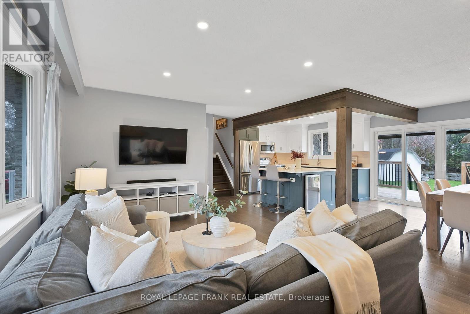 33 York Street, Georgina, Ontario L0C 1L0 - Photo 16 - N12582680