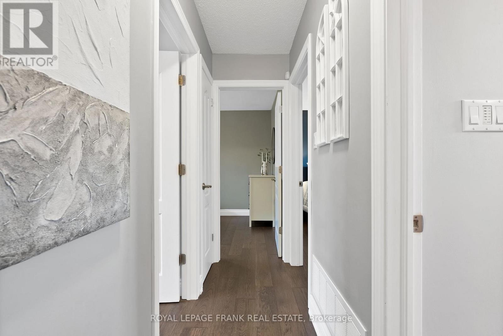 33 York Street, Georgina, Ontario L0C 1L0 - Photo 17 - N12582680