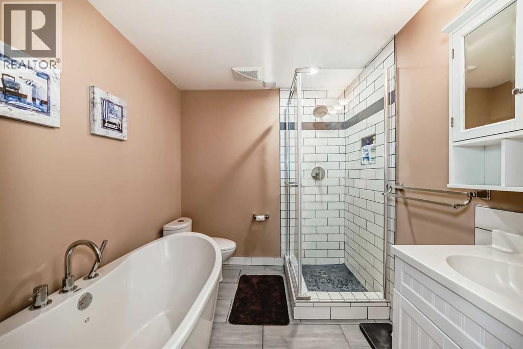 119 Pump Hill Bay Sw, Calgary, Alberta  T2V 4L6 - Photo 33 - A2253037