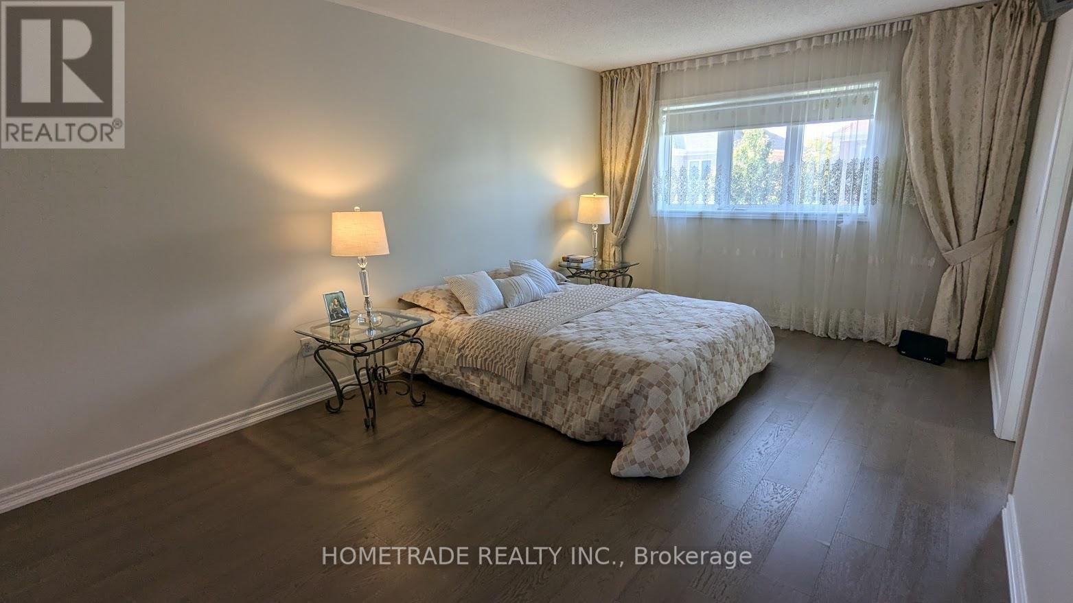 4861 Verdi Street, Burlington, Ontario  L7M 0H4 - Photo 9 - W12582528