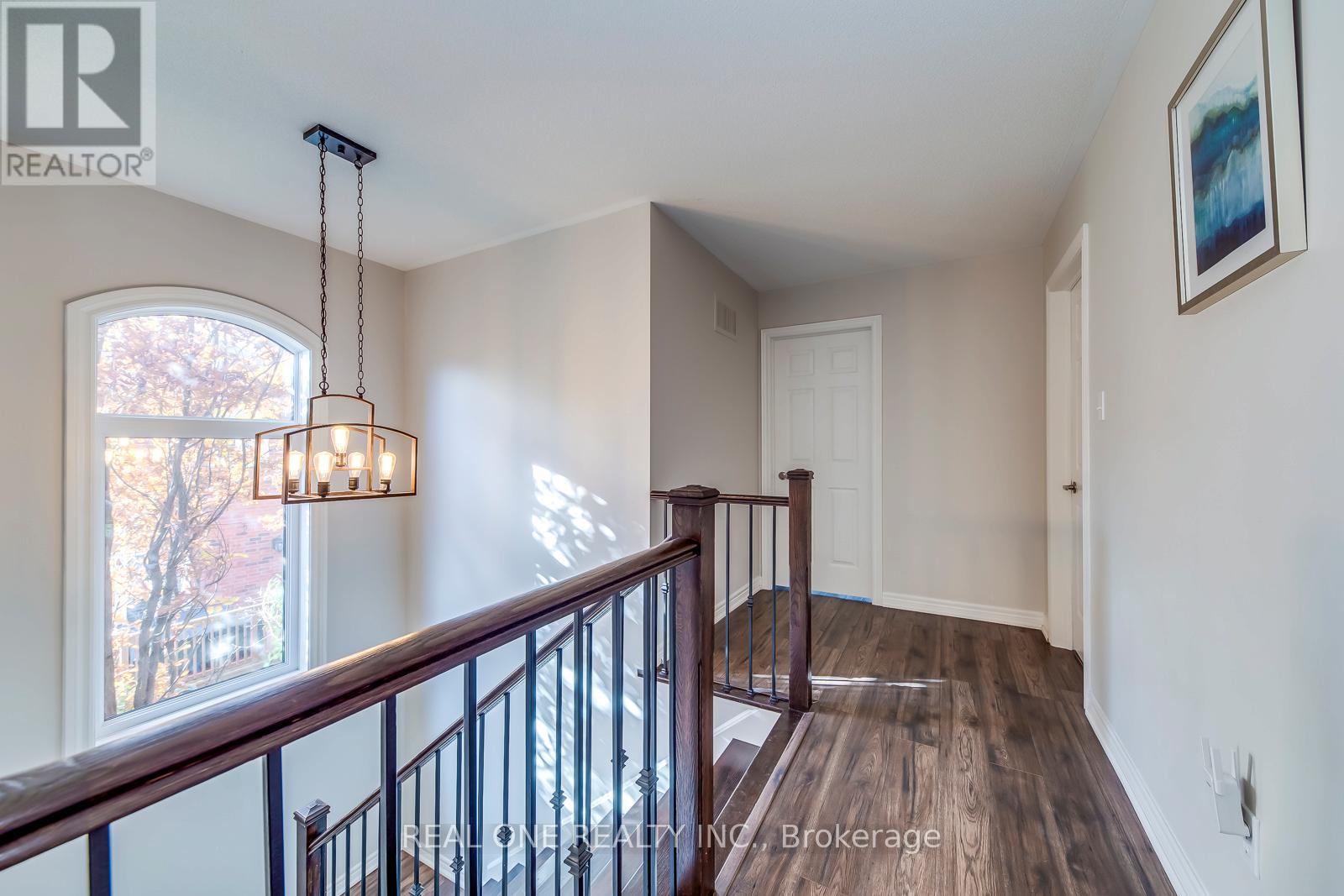 2163 Westmount Drive, Oakville, Ontario  L6M 3N9 - Photo 24 - W12582536