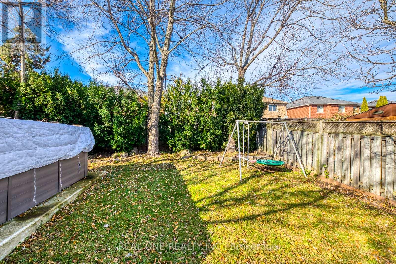 2163 Westmount Drive, Oakville, Ontario  L6M 3N9 - Photo 49 - W12582536