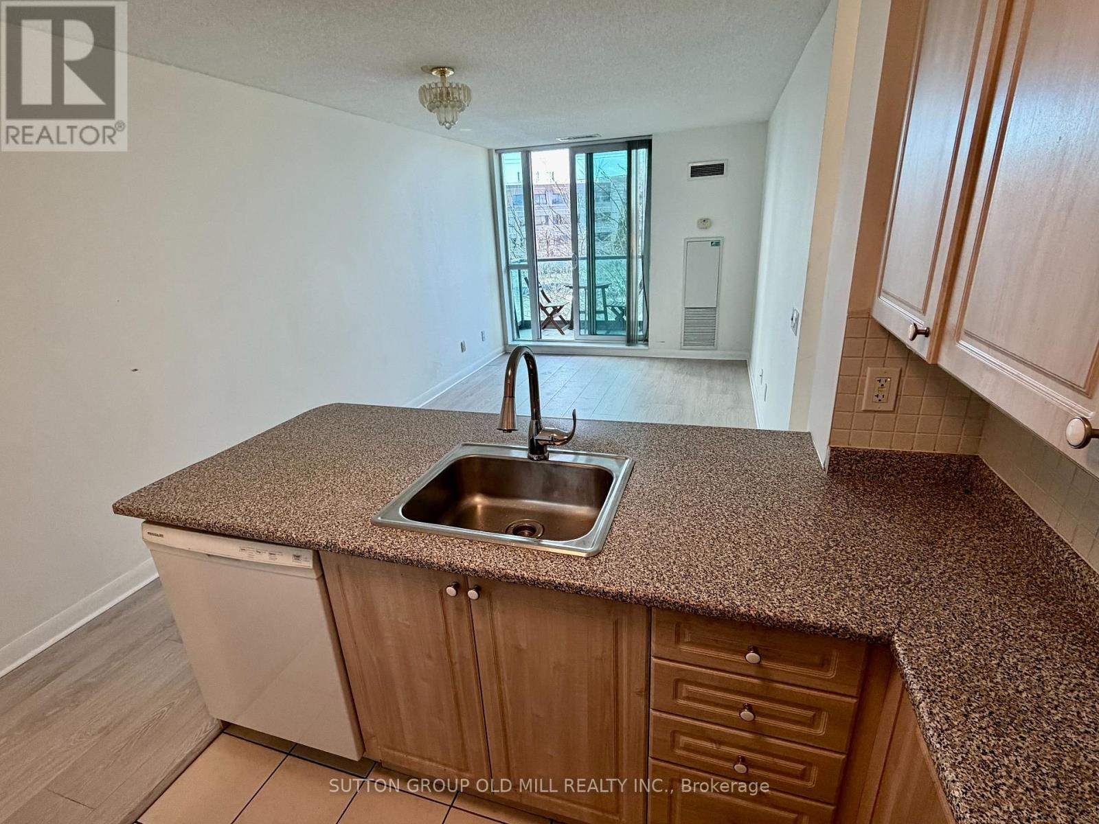 305 - 235 Sherway Gardens Road, Toronto, Ontario  M9C 0A2 - Photo 18 - W12582586