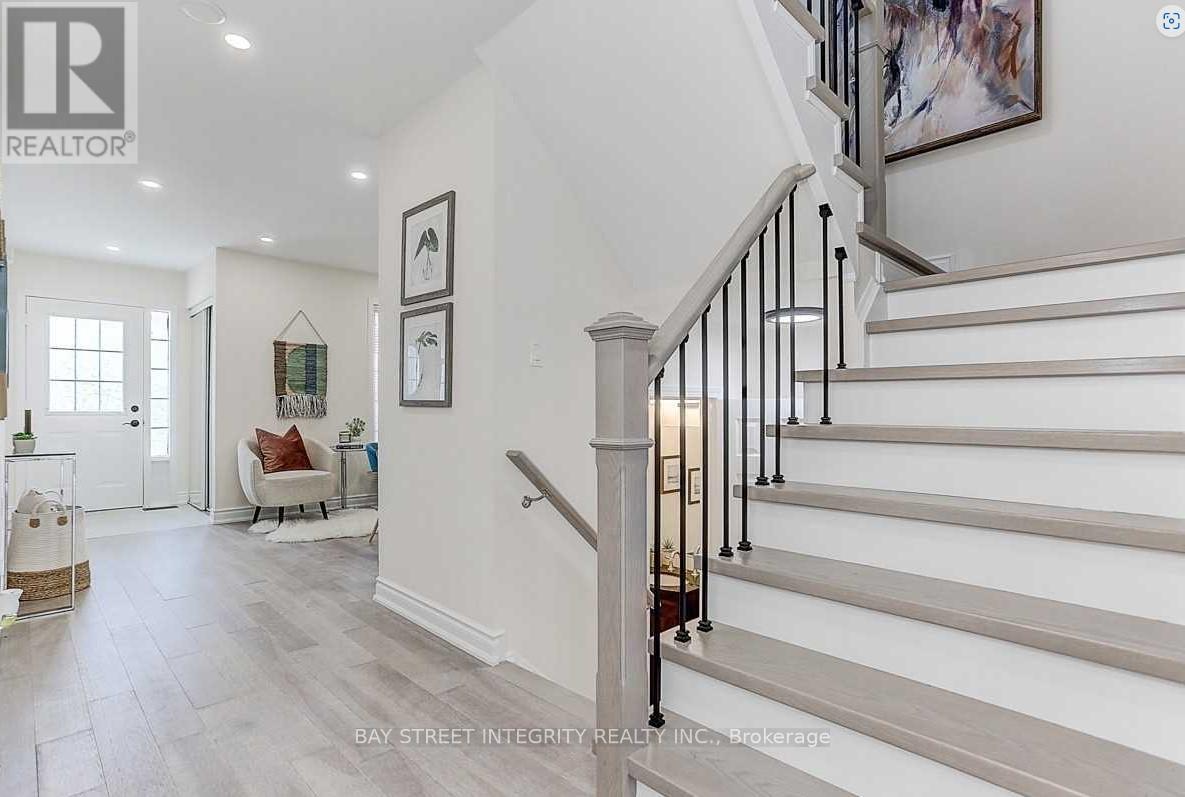 2221 Amberglen Court, Oakville, Ontario  L6M 4W8 - Photo 6 - W12582598