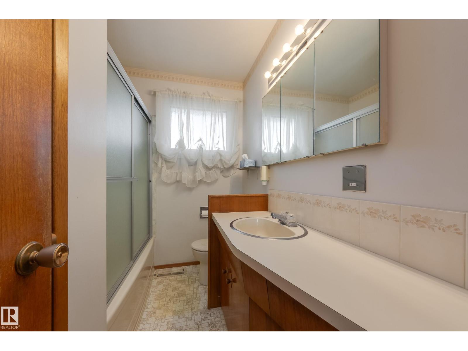 7620 136 Av Nw, Edmonton, Alberta  T5C 2K5 - Photo 24 - E4466877