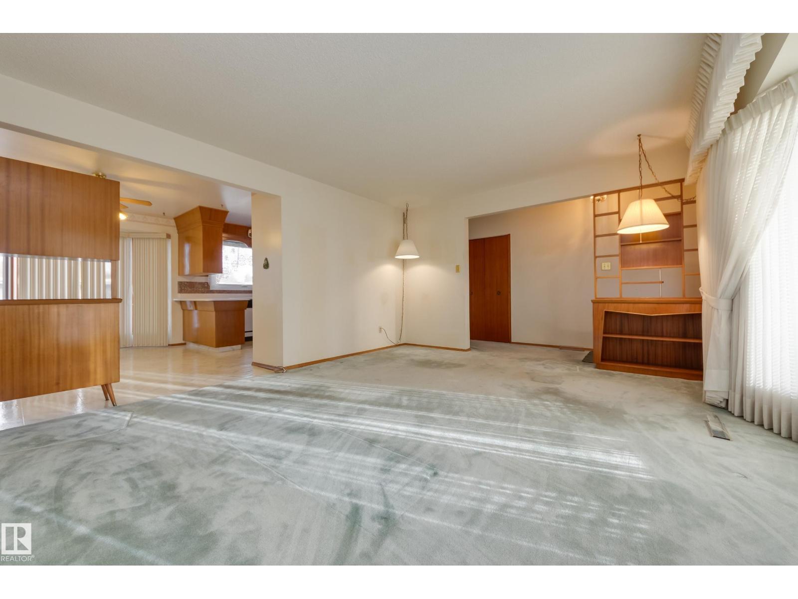 7620 136 Av Nw, Edmonton, Alberta  T5C 2K5 - Photo 7 - E4466877