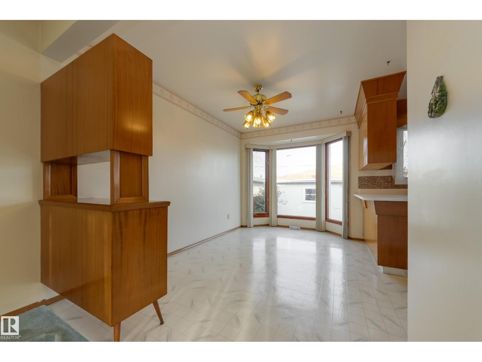 7620 136 Av Nw, Edmonton, Alberta  T5C 2K5 - Photo 8 - E4466877