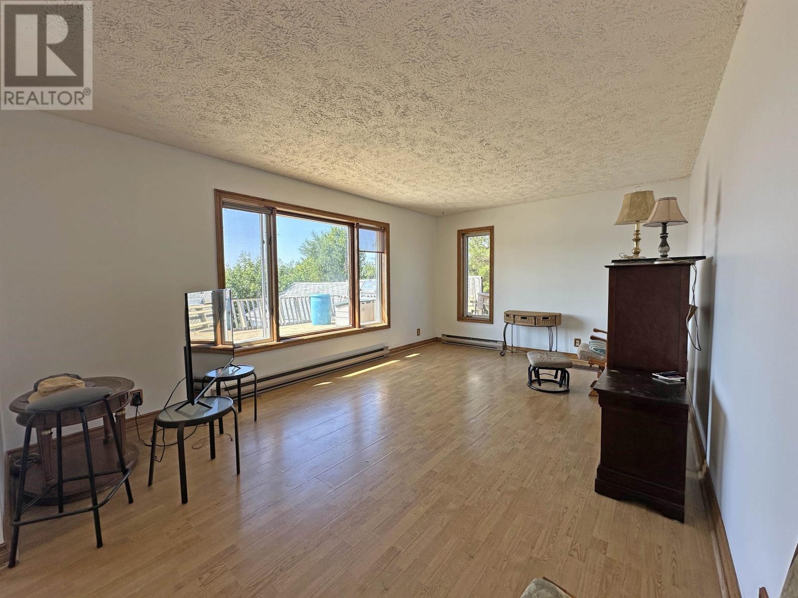 213 & 215 Main St, Rossport, Ontario  P0T 2R0 - Photo 12 - TB252607