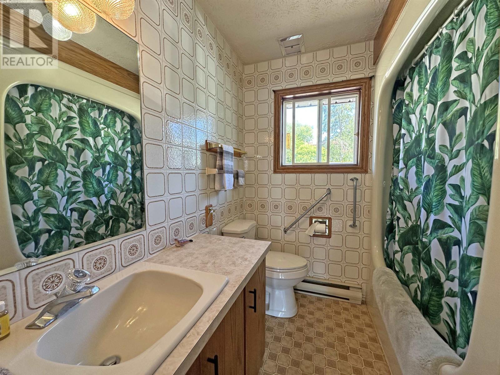 213 & 215 Main St, Rossport, Ontario  P0T 2R0 - Photo 15 - TB252607