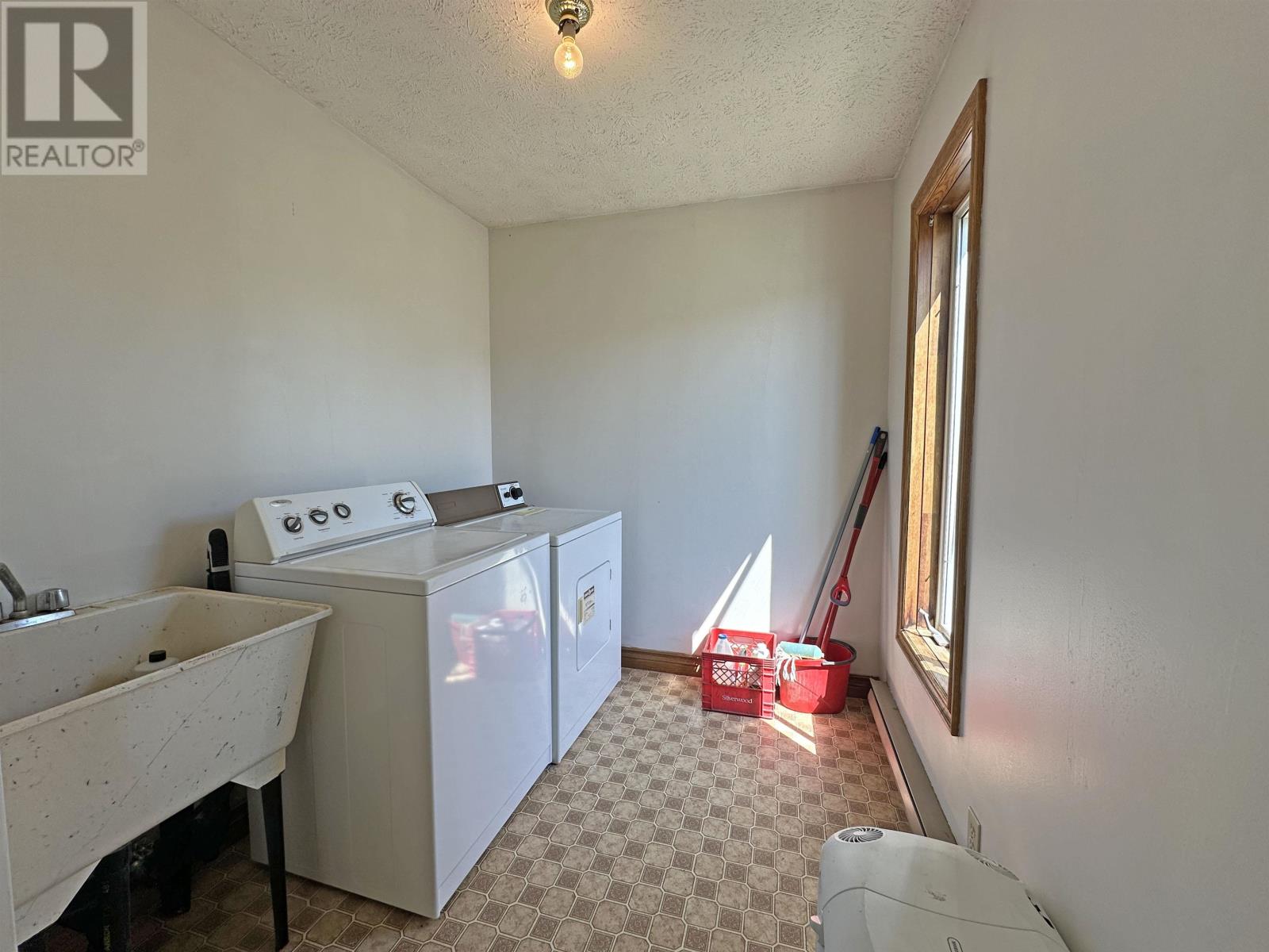 213 & 215 Main St, Rossport, Ontario  P0T 2R0 - Photo 17 - TB252607