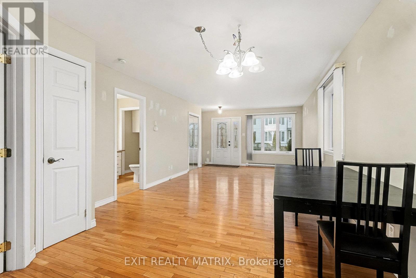 332 Higginson Street, Hawkesbury, Ontario K6A 3W6 - Photo 7 - X12582630