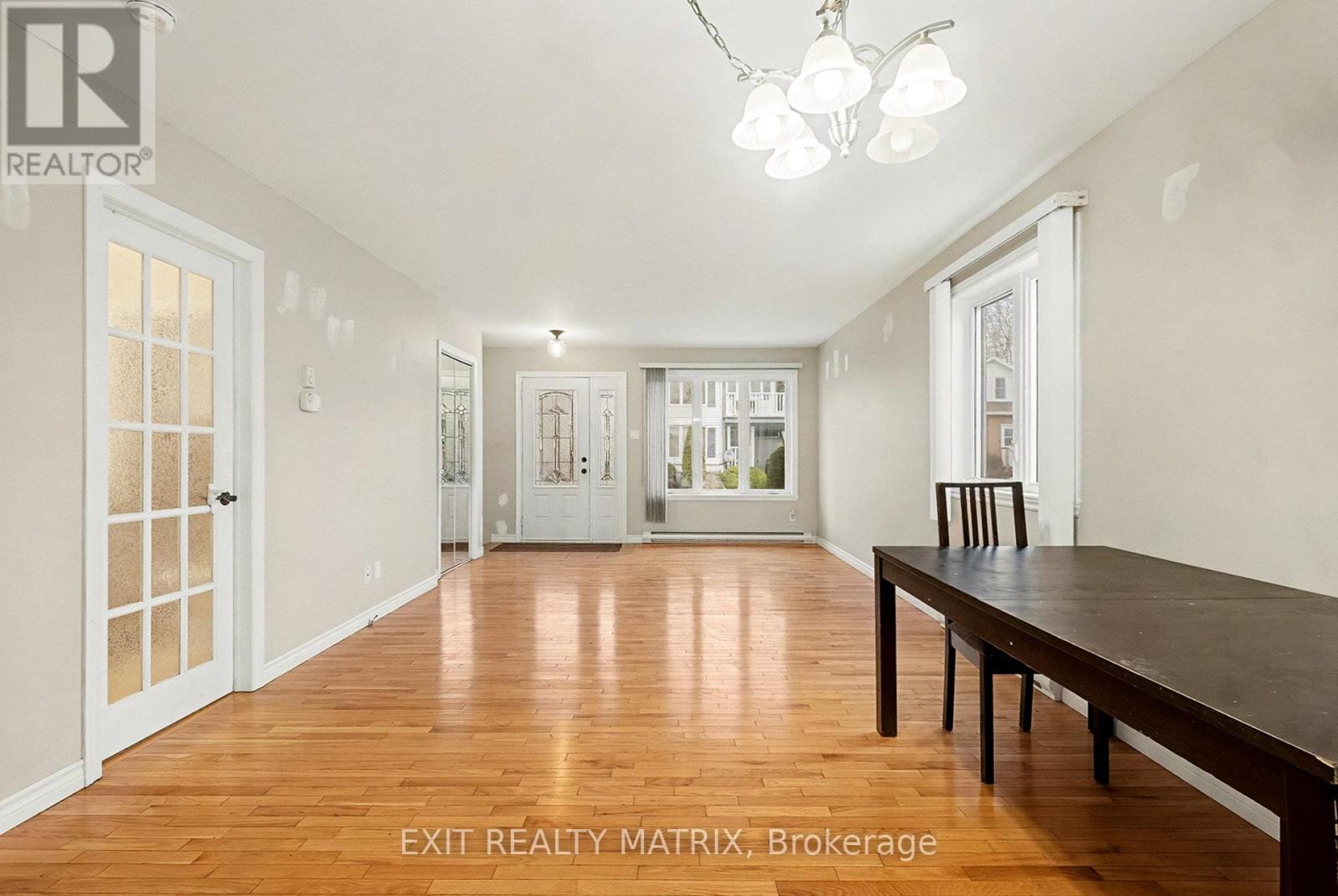 332 Higginson Street, Hawkesbury, Ontario K6A 3W6 - Photo 8 - X12582630