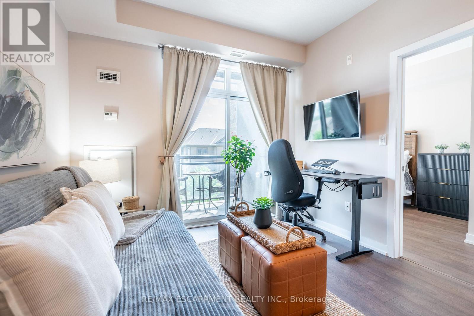 313 - 35 Southshore Crescent, Hamilton, Ontario  L8E 0J2 - Photo 14 - X12582540