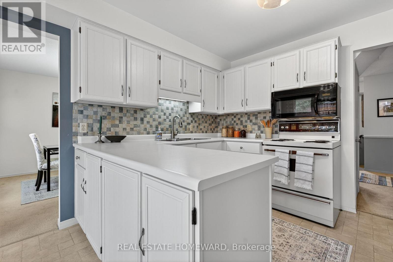 887 Woodside Drive W, Kingston, Ontario  K7P 1T1 - Photo 8 - X12582572