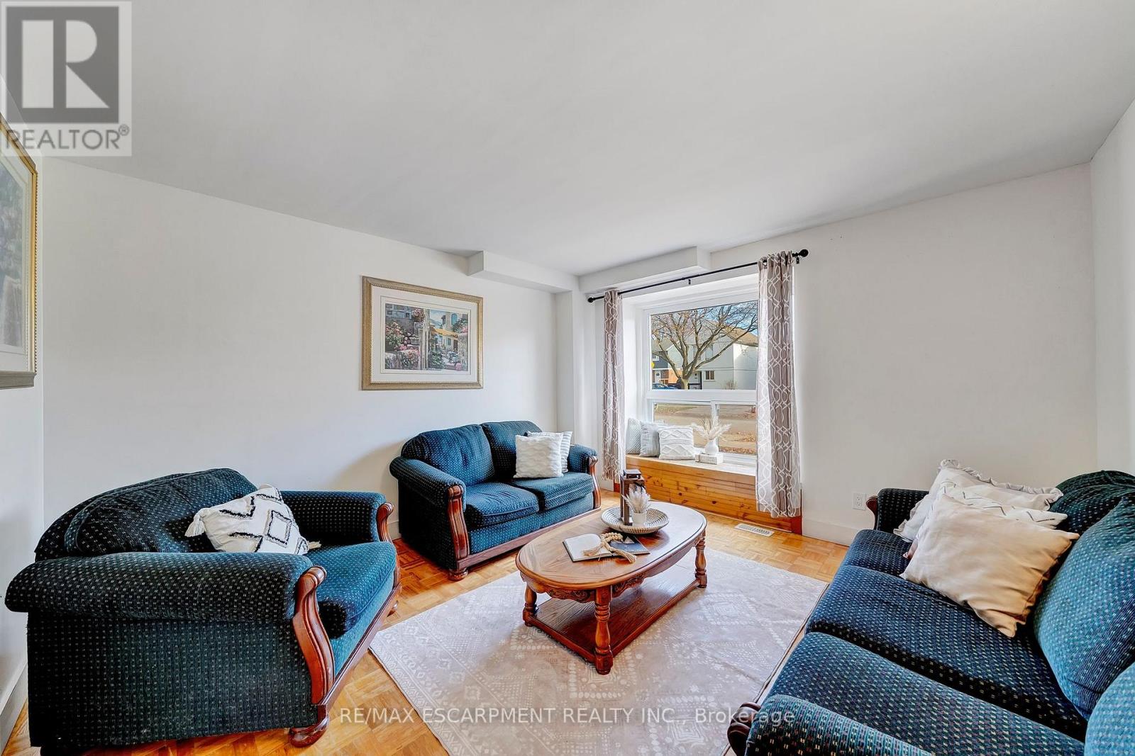 408 East 21st Street, Hamilton, Ontario  L8V 2V2 - Photo 3 - X12582580