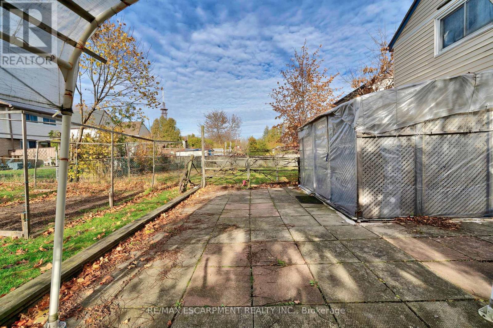 408 East 21st Street, Hamilton, Ontario  L8V 2V2 - Photo 31 - X12582580