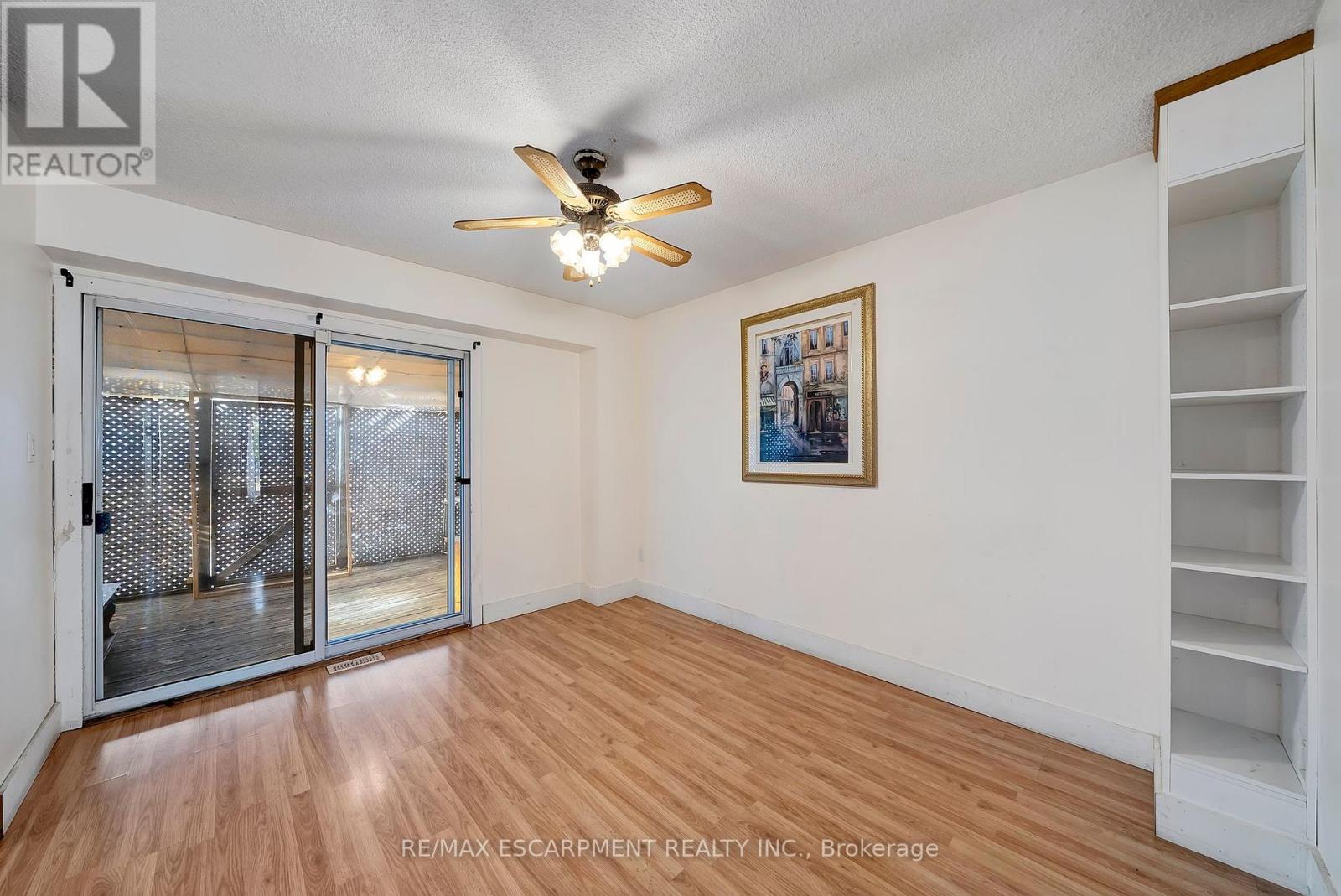 408 East 21st Street, Hamilton, Ontario  L8V 2V2 - Photo 7 - X12582580