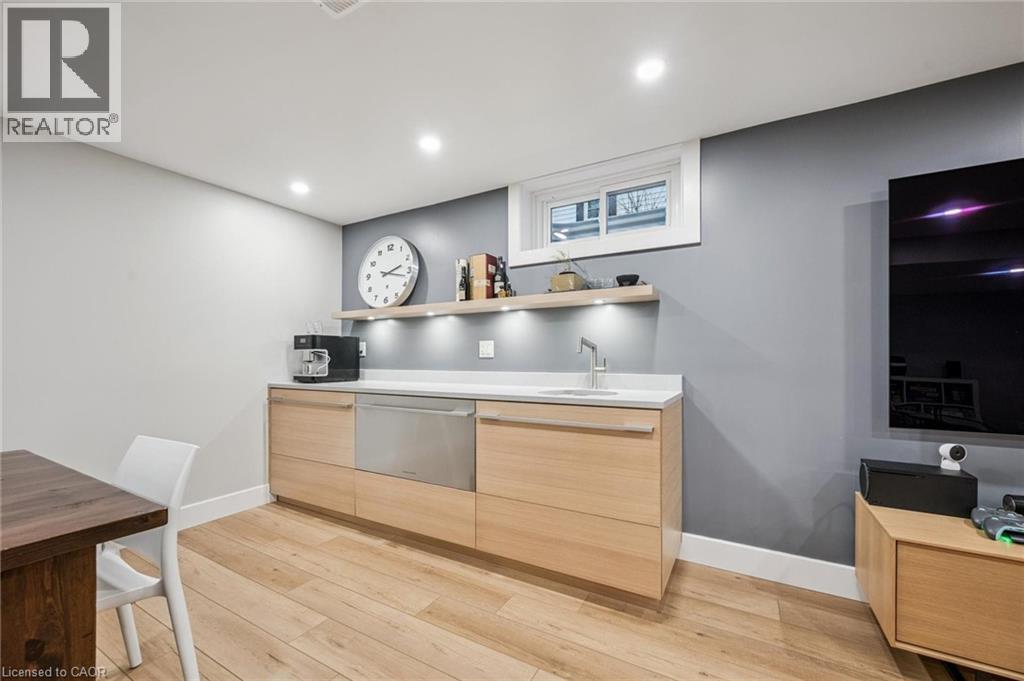 340 Coleridge Drive, Waterloo, Ontario  N2L 2V6 - Photo 37 - 40790210