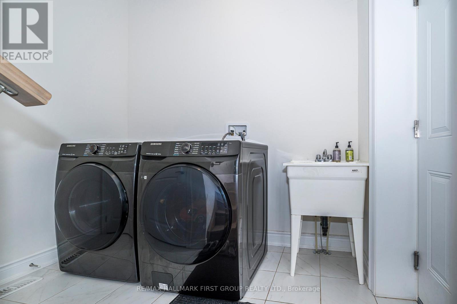 136 Auckland Dr Drive, Whitby, Ontario  L1P 0J2 - Photo 20 - E12581328