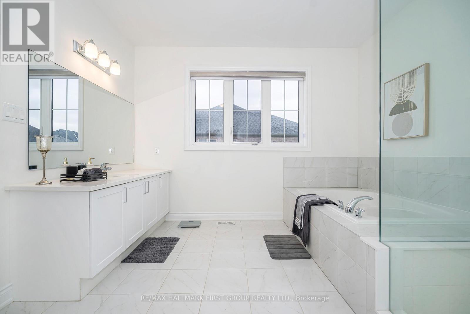 136 Auckland Dr Drive, Whitby, Ontario  L1P 0J2 - Photo 29 - E12581328