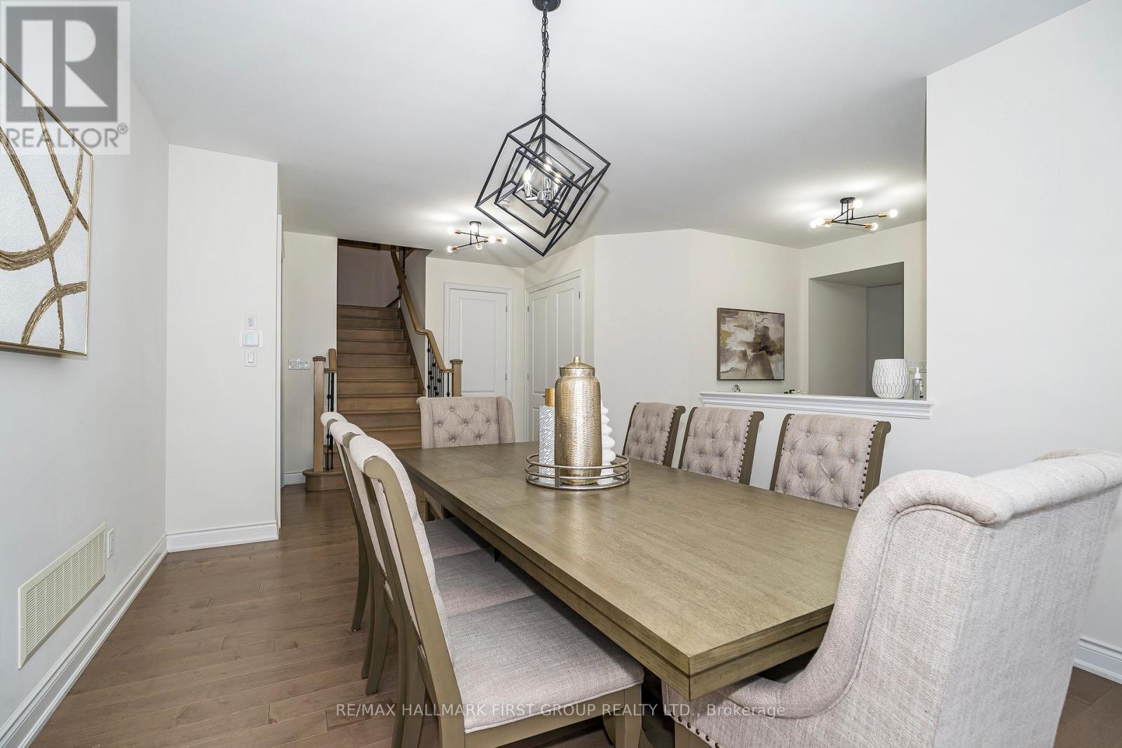 136 Auckland Dr Drive, Whitby, Ontario  L1P 0J2 - Photo 7 - E12581328