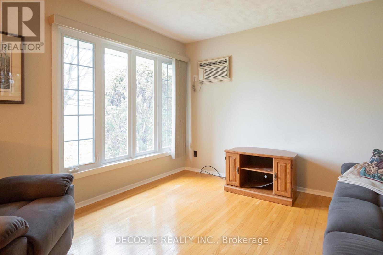 20676 Glen Robertson Road, North Glengarry, Ontario K0C 1A0 - Photo 12 - X12582726